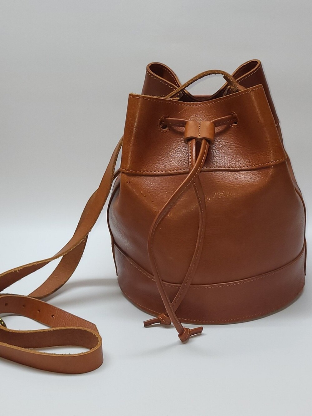 TIME FOR ME Elegant Leather Bucket Bag Crossbody
